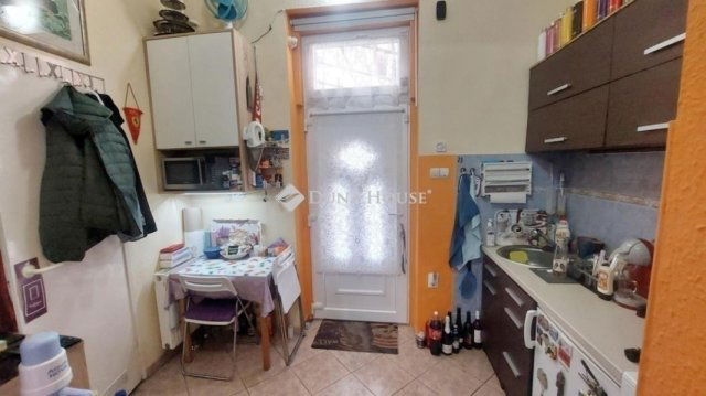 Eladó téglalakás, Budapesten, XV. kerületben 54.6 M Ft, 2 szobás