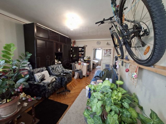 Eladó téglalakás, Székesfehérvárott 54.999 M Ft, 2 szobás