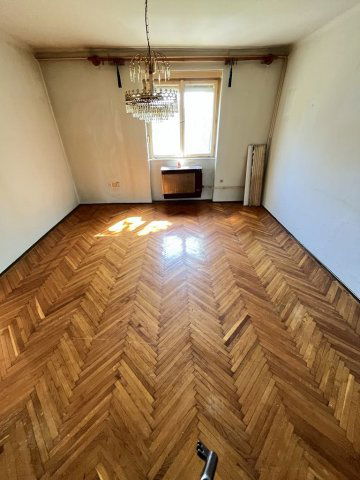 Eladó téglalakás, Pécsett 15.9 M Ft, 2 szobás