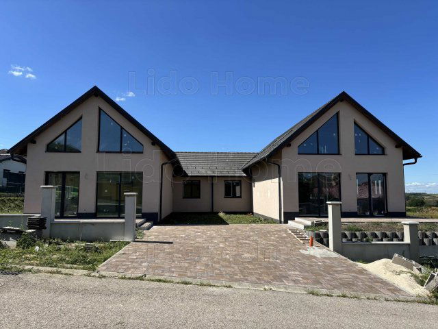 Eladó ikerház, Környén 93 M Ft, 4 szobás / költözzbe.hu