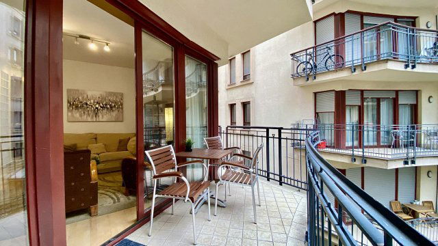 Kiadó téglalakás, albérlet, VI. kerületben, Király utcában