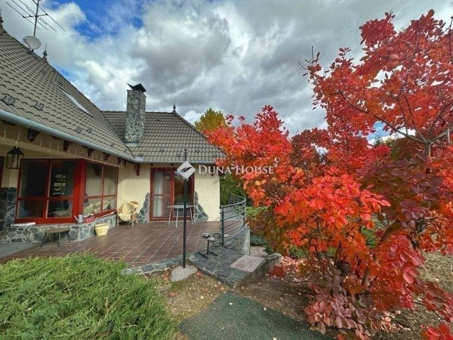 Eladó családi ház, Kecskeméten 165 M Ft, 5 szobás