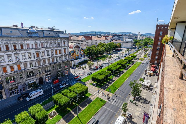 Eladó téglalakás, Budapesten, VII. kerületben 109 M Ft