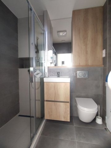 Kiadó téglalakás, albérlet, Pécsett 290 E Ft / hó, 3 szobás