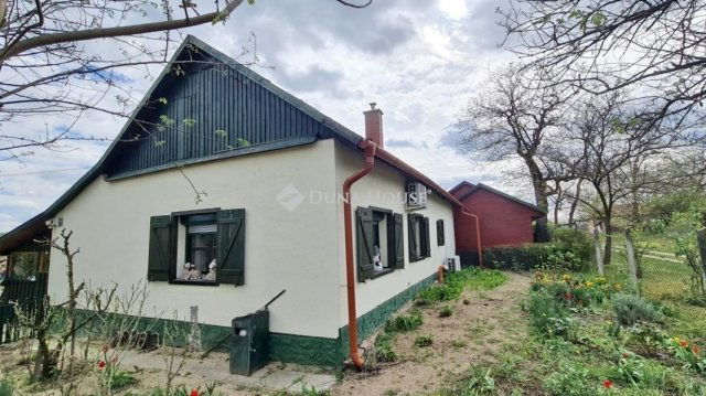 Eladó családi ház, Lakitelken 42 M Ft, 6 szobás