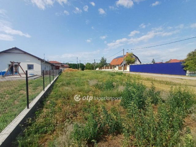Eladó telek, Bugyin 24.4 M Ft / költözzbe.hu
