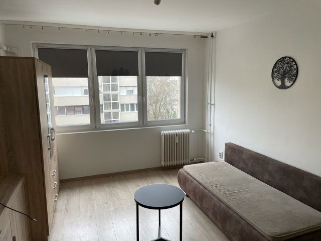 Kiadó panellakás, albérlet, Debrecenben, Martonfalvi utcában