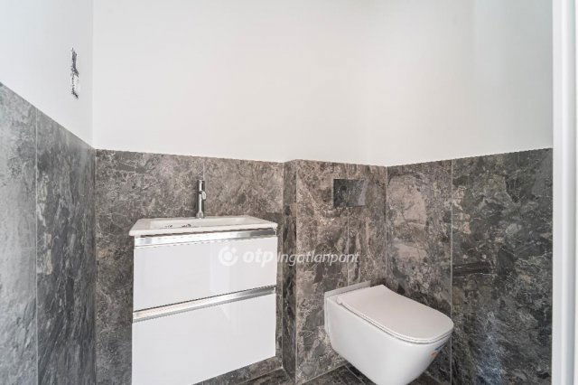 Eladó ikerház, Budapesten, II. kerületben 329.9 M Ft, 4 szobás