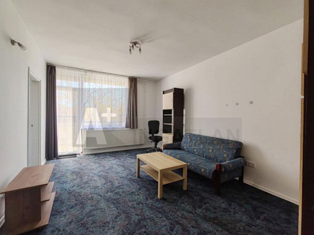 Eladó téglalakás, Szegeden 49.5 M Ft, 2 szobás