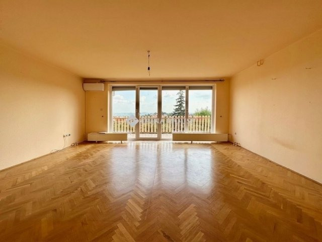 Eladó ikerház, Pécsett 99 M Ft, 4 szobás / költözzbe.hu