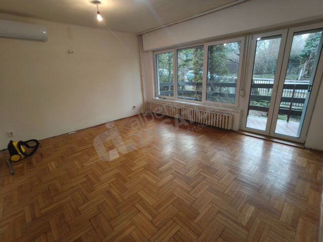 Kiadó téglalakás, albérlet, XII. kerületben, Pethényi úton