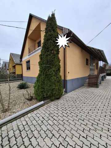 Eladó családi ház, Forrón 36.9 M Ft, 5 szobás