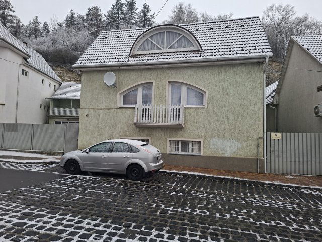 Eladó családi ház, Salgótarjánban 63.999 M Ft, 3 szobás