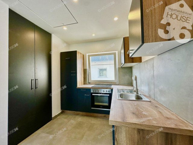 Eladó sorház, Kecskeméten 59.8 M Ft, 3 szobás