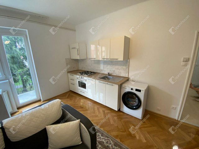 Eladó téglalakás, Zalaegerszegen 37.9 M Ft, 3 szobás