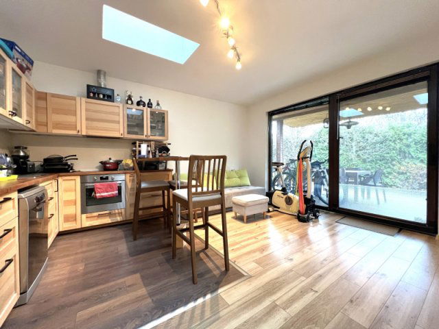 Eladó téglalakás, Herceghalomon 94.8 M Ft, 4 szobás