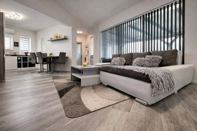 Eladó családi ház, Pécsett 115 M Ft, 4+1 szobás