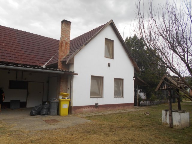 Eladó családi ház, Sarkadon 17.5 M Ft, 4+1 szobás