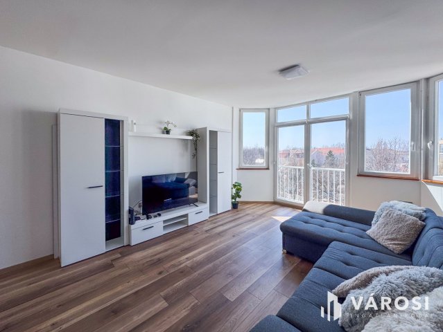 Eladó téglalakás, Gyulán 59.9 M Ft, 3 szobás