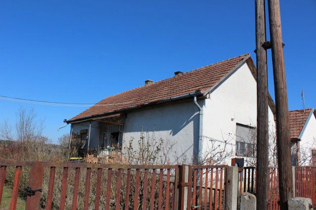 Eladó családi ház, Fülöpön 5.3 M Ft, 2 szobás