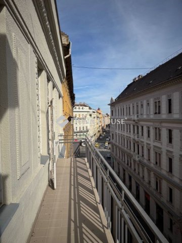 Eladó téglalakás, Budapesten, V. kerületben 185 M Ft, 4 szobás