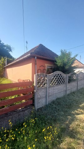 Eladó családi ház, Karancsalján 15 M Ft, 2 szobás
