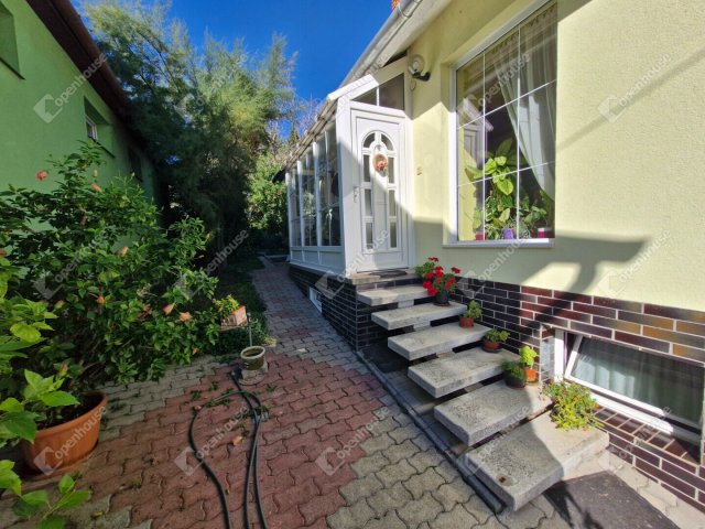 Eladó családi ház, Kaposváron 74.5 M Ft, 4 szobás