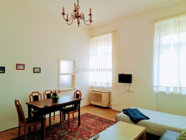 Eladó téglalakás, Szentgotthárdon 41.6 M Ft, 2 szobás