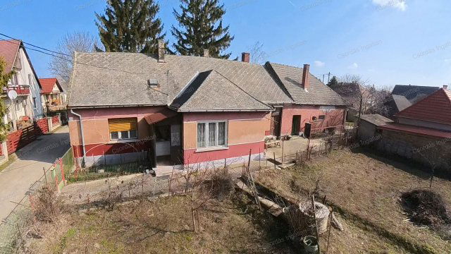 Eladó családi ház, Nemesvámoson 60 M Ft, 3+1 szobás