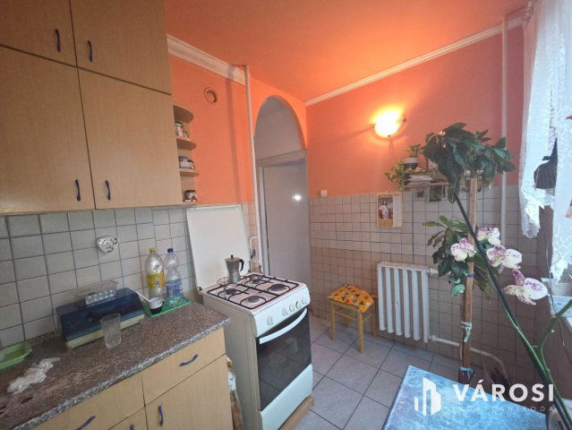 Eladó panellakás, Győrött 45.5 M Ft, 2 szobás