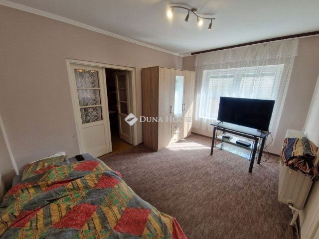 Eladó családi ház, Sükösdön 28.5 M Ft, 4 szobás