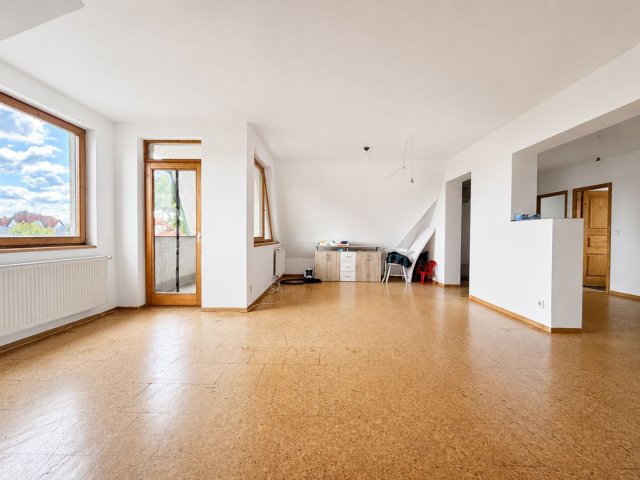 Eladó téglalakás, Debrecenben 74.9 M Ft, 4 szobás