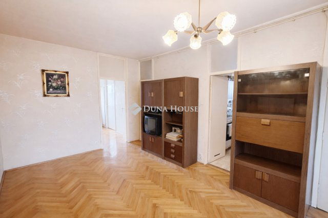 Eladó téglalakás, Budapesten, XIV. kerületben 75 M Ft, 4 szobás