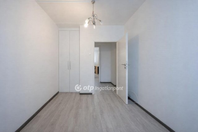 Eladó téglalakás, Budapesten, VIII. kerületben 77.5 M Ft