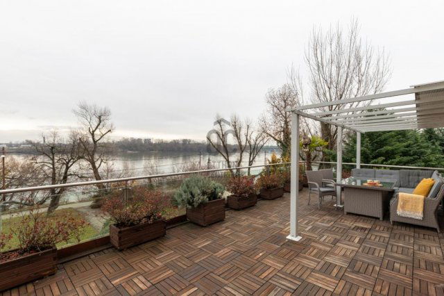 Eladó téglalakás, Budapesten, III. kerületben 209 M Ft, 3 szobás