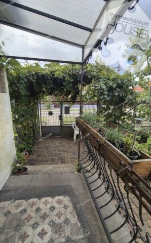 Eladó családi ház, Kecskeméten 69.9 M Ft, 3 szobás