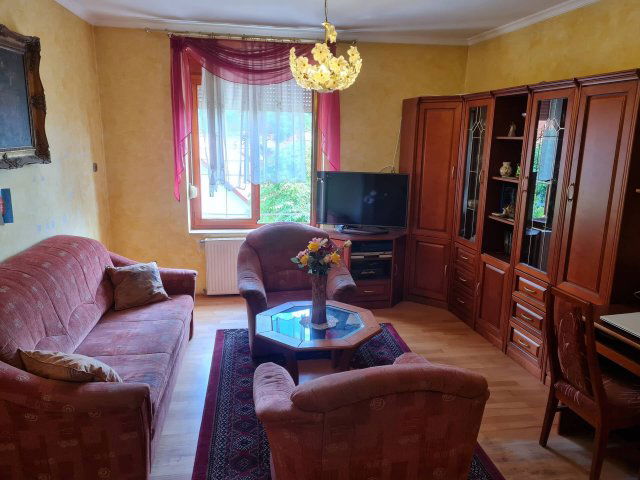 Eladó családi ház, Pécsett 108 M Ft, 4 szobás