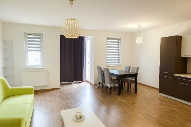 Eladó téglalakás, Dabason 85 M Ft, 3 szobás