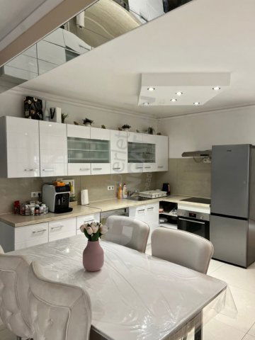 Kiadó téglalakás, albérlet, XVIII. kerületben, Üllői úton