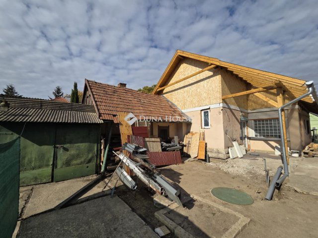 Eladó családi ház, Üllőn 70.9 M Ft, 3 szobás