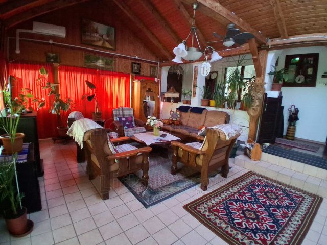 Eladó családi ház, Kehidakustányban 114.99 M Ft, 5+3 szobás