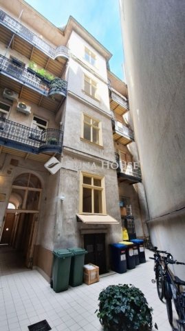 Eladó téglalakás, Budapesten, VIII. kerületben 71.9 M Ft