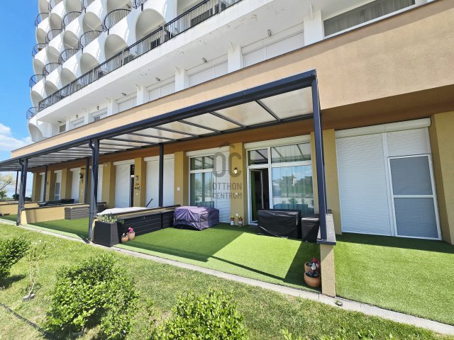 Eladó téglalakás, Siófokon 89 M Ft, 2 szobás