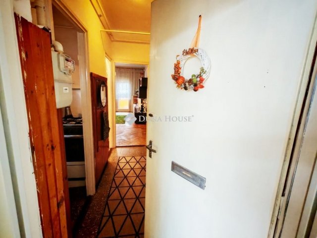 Eladó téglalakás, Csurgón 13.5 M Ft, 2 szobás