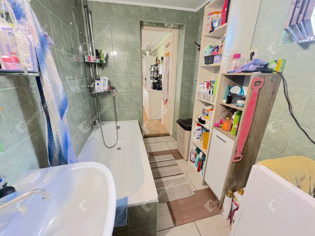 Eladó családi ház, Pilisen 37.9 M Ft, 4 szobás