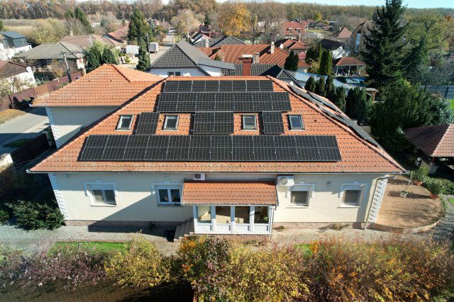 Eladó családi ház, Debrecenben, Kastély utcában 159.9 M Ft