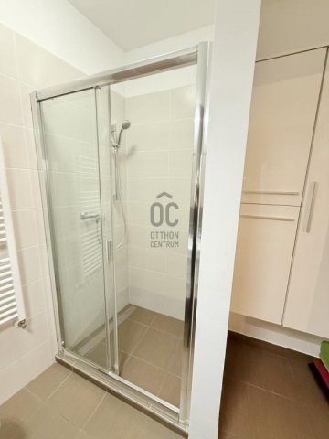 Eladó téglalakás, Budapesten, VI. kerületben 134.9 M Ft