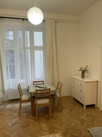 Kiadó téglalakás, albérlet, I. kerületben, Pauler utcában