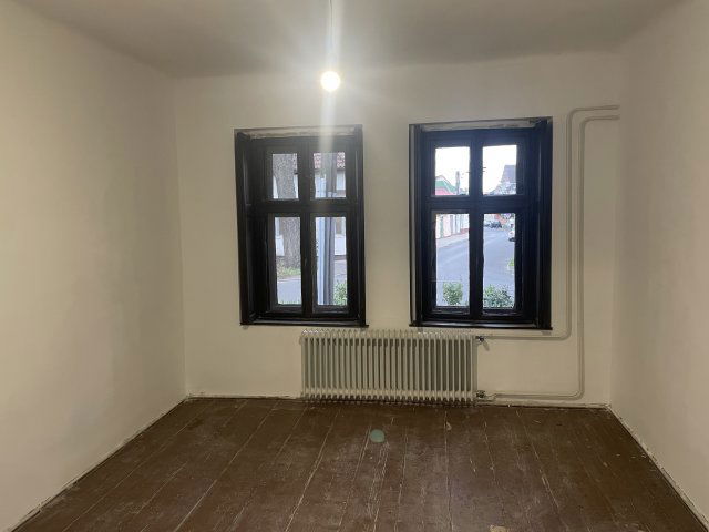 Eladó téglalakás, Debrecenben 69 M Ft, 3 szobás