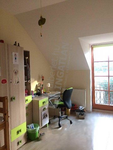 Kiadó családi ház, albérlet, Budapesten, III. kerületben